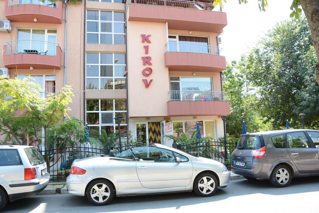 Guesthouse Kirov ラヴダ エクステリア 写真