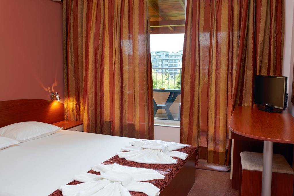 Guesthouse Kirov ラヴダ エクステリア 写真
