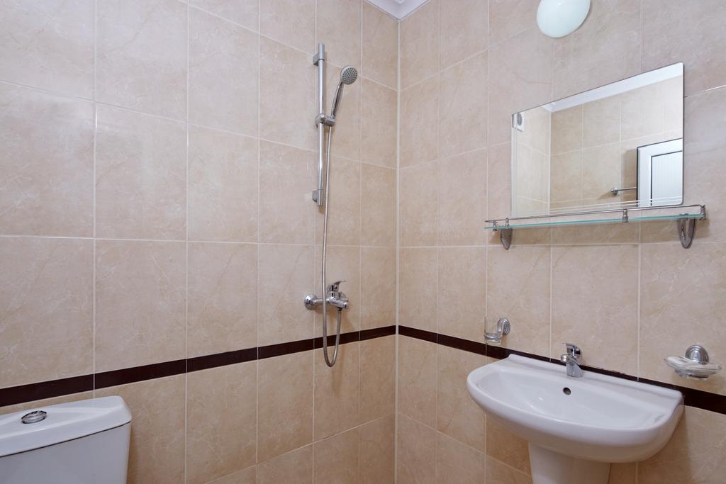 Guesthouse Kirov ラヴダ エクステリア 写真