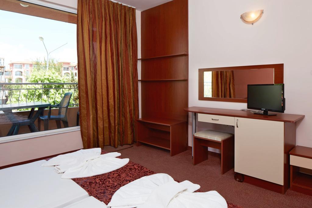 Guesthouse Kirov ラヴダ エクステリア 写真