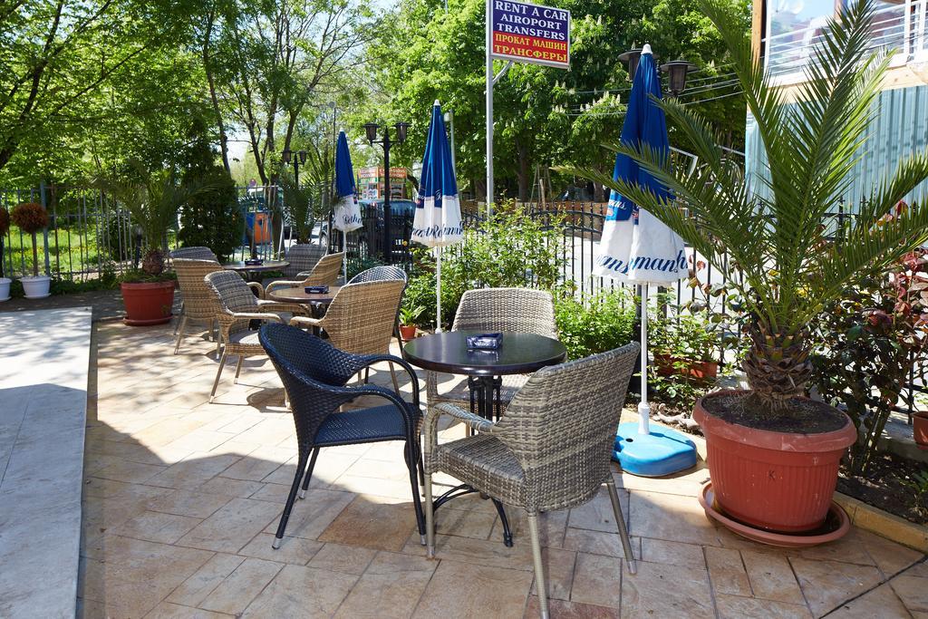Guesthouse Kirov ラヴダ エクステリア 写真